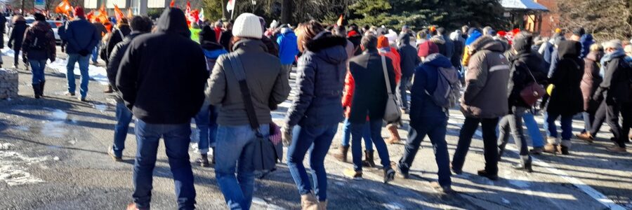 Emploi 2022 : hémorragie en France, beau fixe à l’étranger